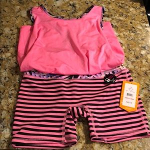 Avia girls 10-12 large shorts and athletic top